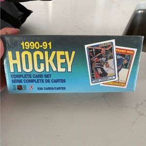 Lot of hundreds of 90’s hockey cards (some brand new in sealed box)